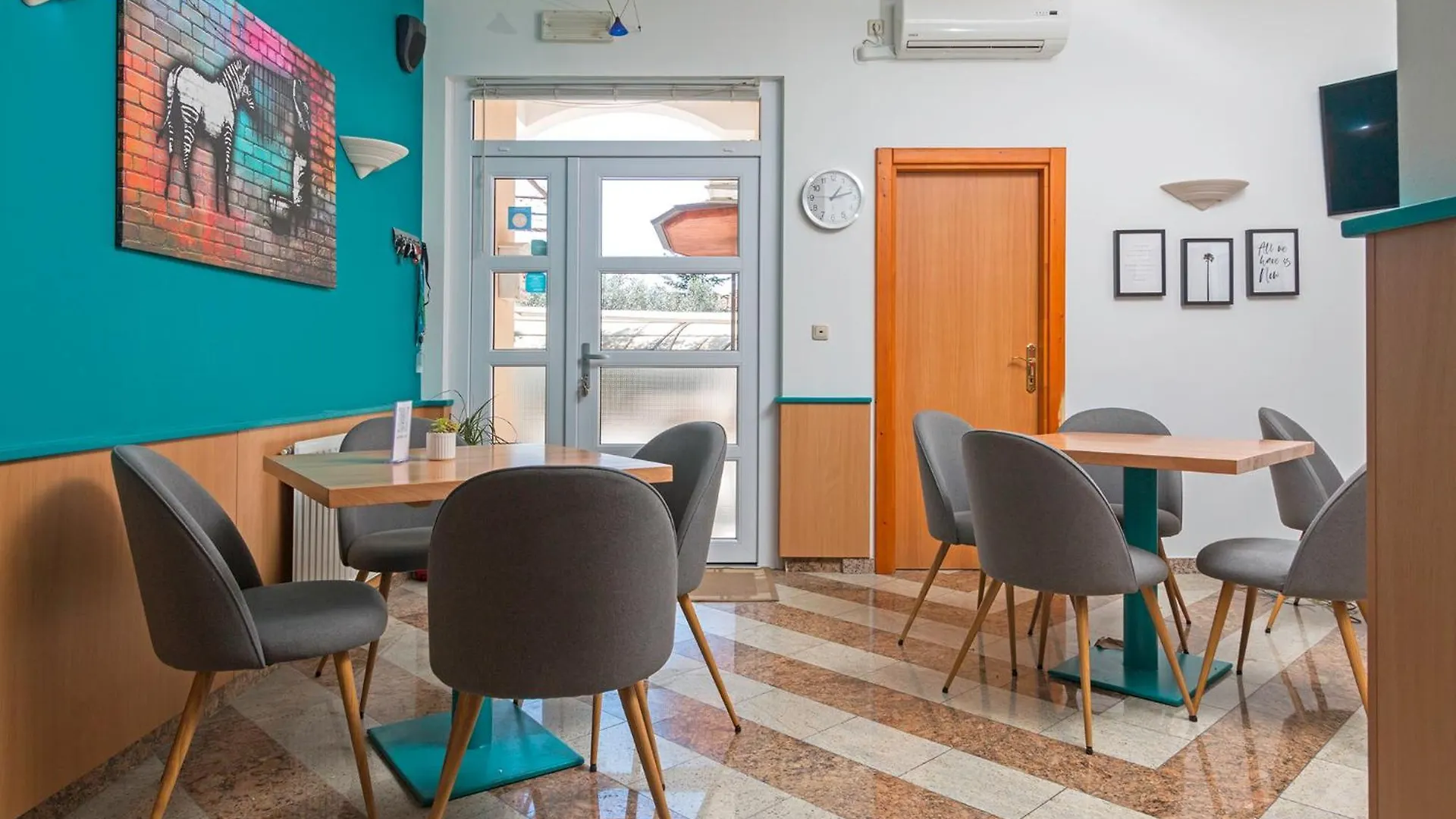 Apartments Antic